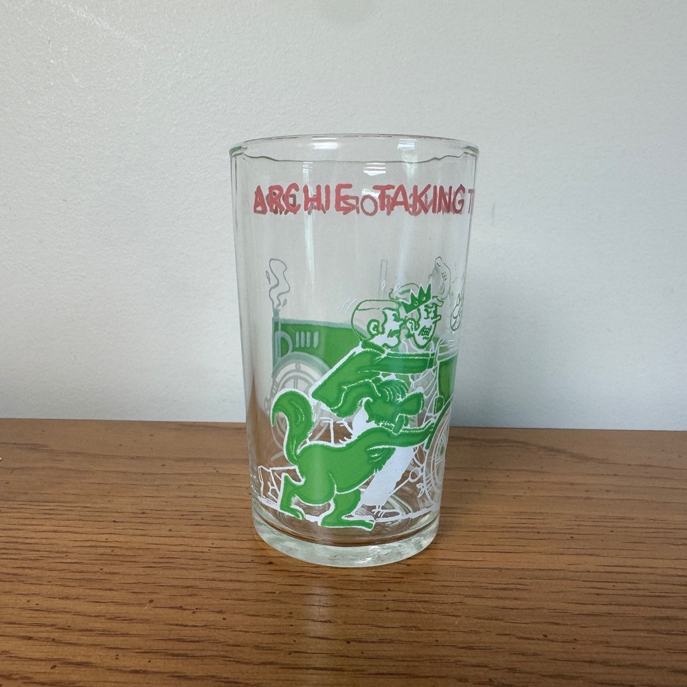 Vintage 1971 Archie Comics Jughead Taking The Gang For A Ride Glass Tumbler‎